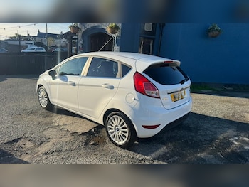 Used Ford Fiesta 2013 for sale - 76631170: Photo