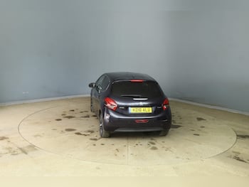 Used Peugeot 208 2016 for sale - 79872107: Photo