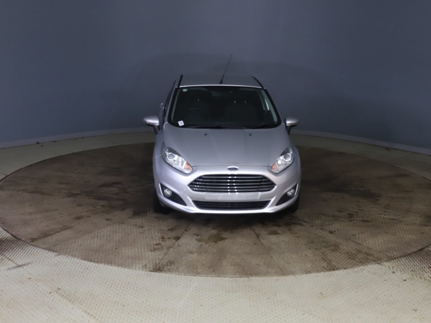 Used Ford Fiesta 2013 for sale - 77404719: Photo 2