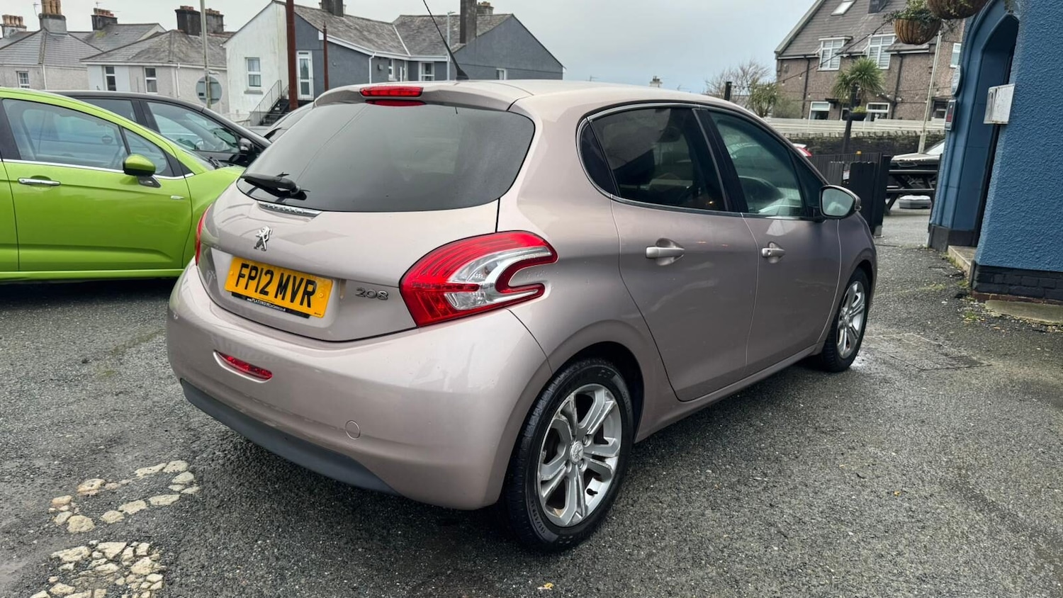 Used Peugeot 208 2012 for sale - 77268640: Photo 5