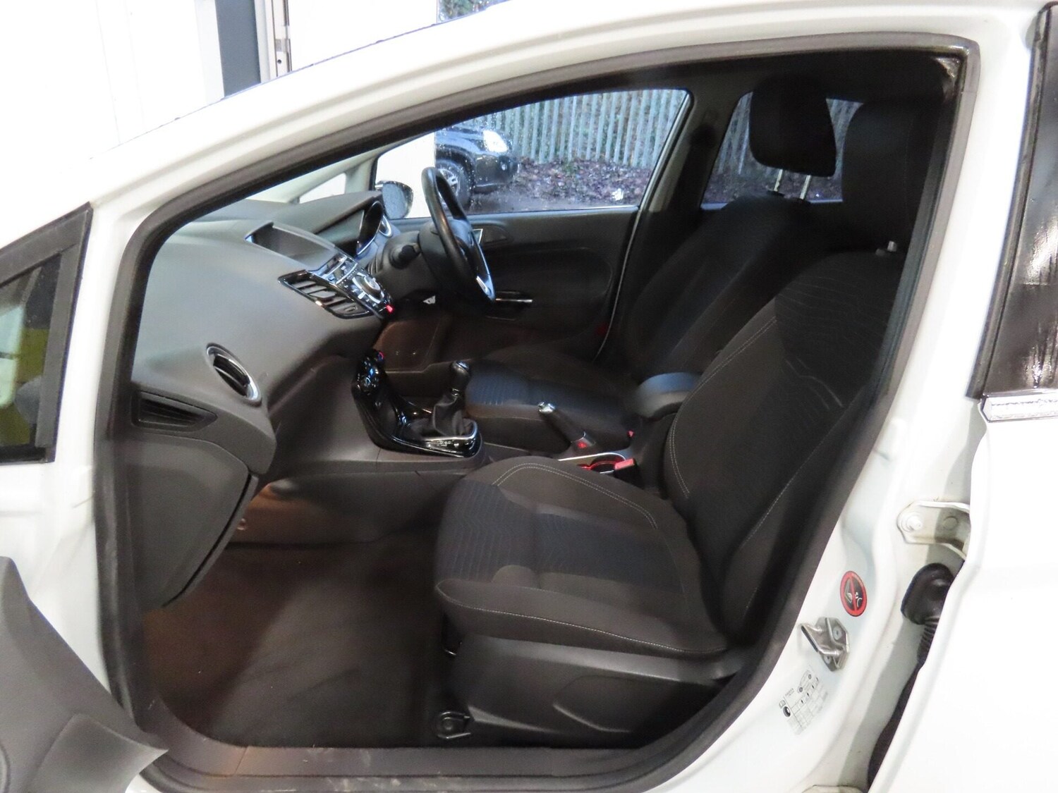 Used Ford Fiesta 2013 for sale - 77447673: Photo 11