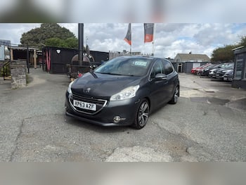 Used Peugeot 208 2013 for sale - 79482706: Photo