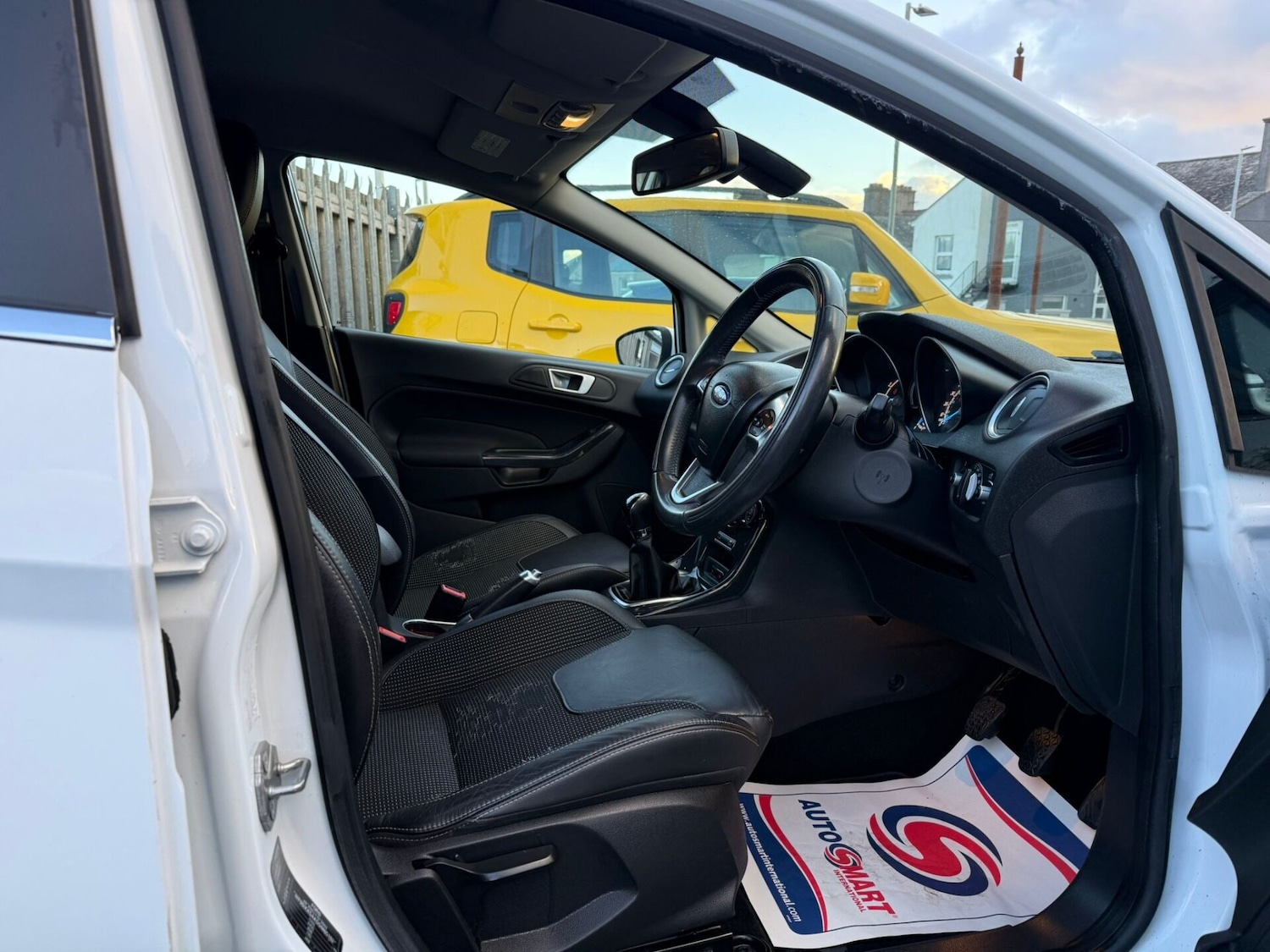 Used Ford Fiesta 2013 for sale - 76555308: Photo 8