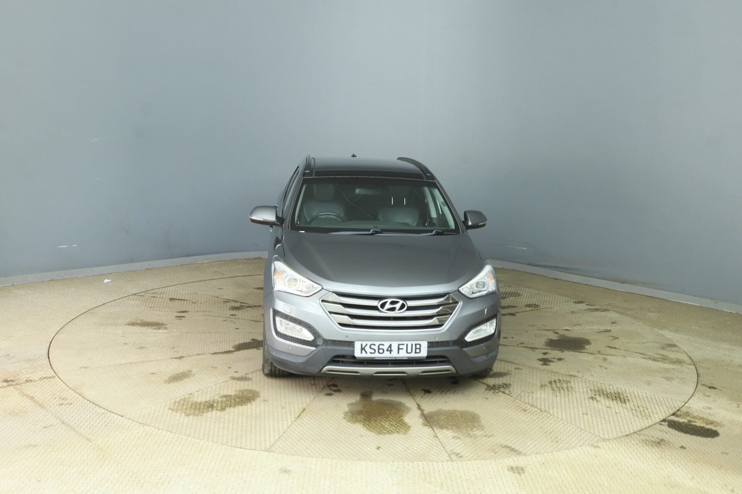 Used Hyundai Santa Fe 2014 for sale - 77663565: Photo 2