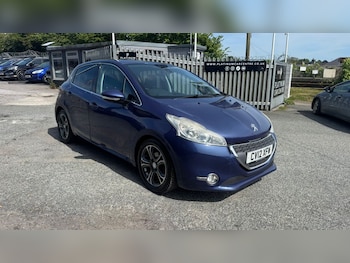 Used Peugeot 208 2012 for sale - 78498011: Photo