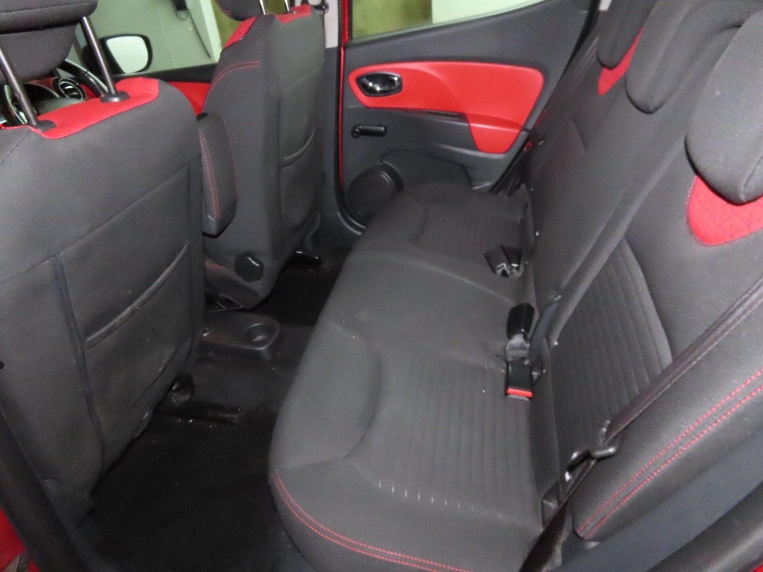 Used Renault Clio 2013 for sale - 77351310: Photo 6