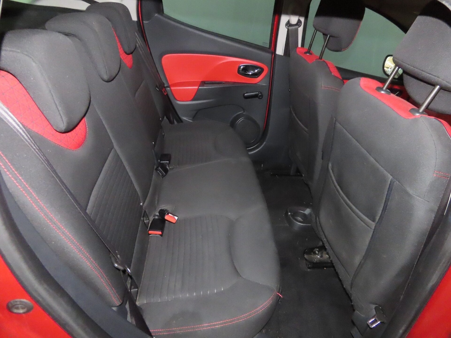 Used Renault Clio 2013 for sale - 77351310: Photo 7