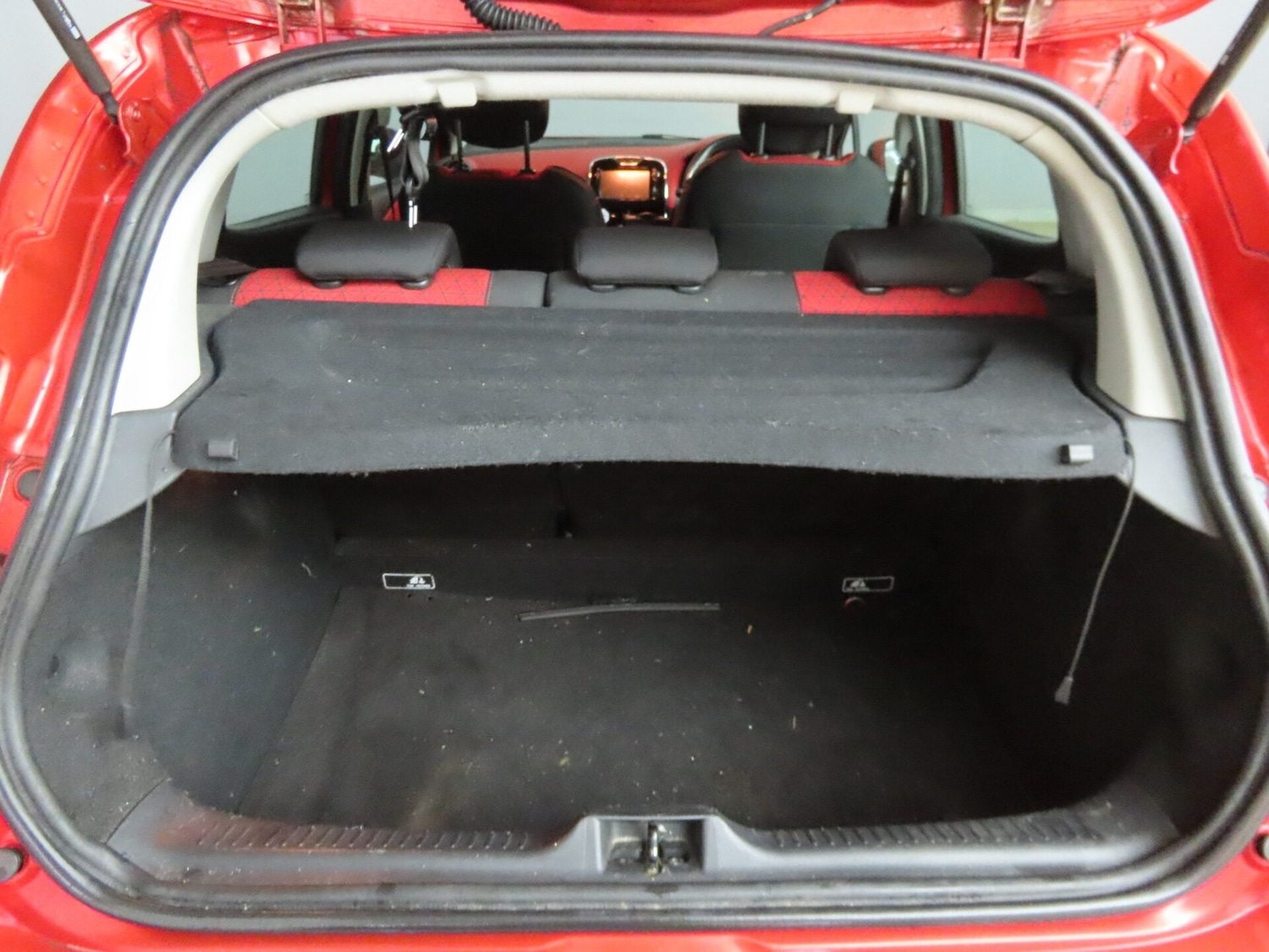 Used Renault Clio 2013 for sale - 77351310: Photo 8