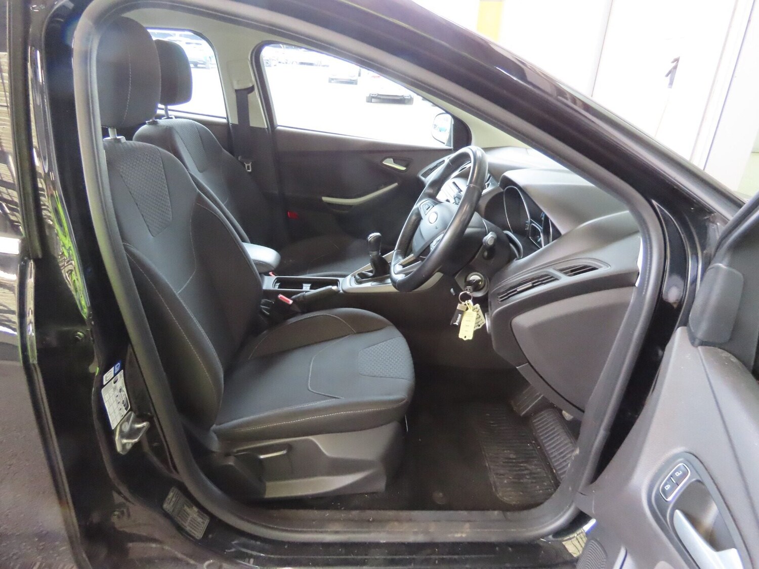 Used Ford Focus 2015 for sale - 77846668: Photo 10