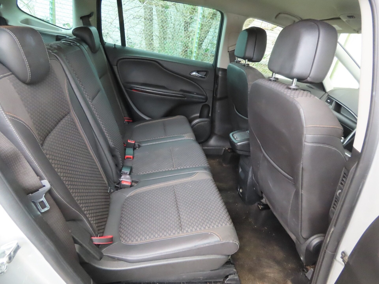 Used Vauxhall Zafira 2015 for sale - 77831875: Photo 8