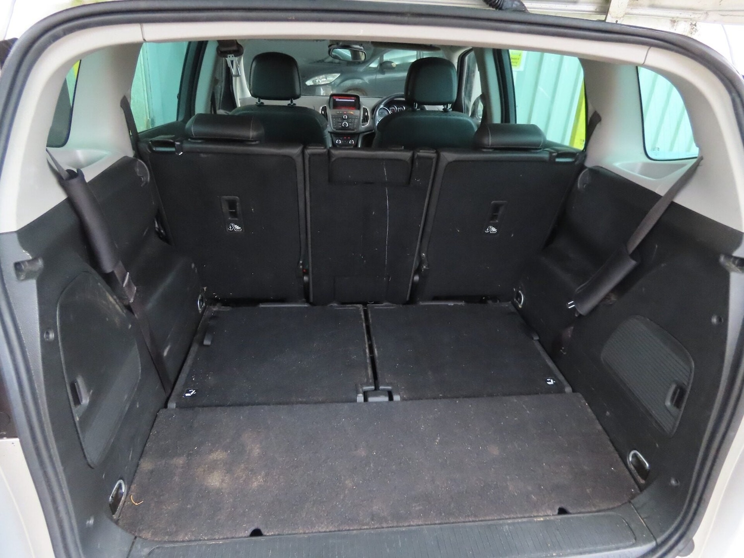 Used Vauxhall Zafira 2015 for sale - 77831875: Photo 9