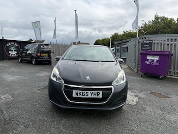 Used Peugeot 208 2015 for sale - 75426192: Photo