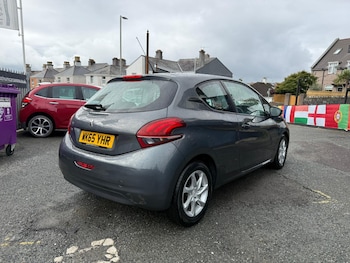 Used Peugeot 208 2015 for sale - 75426192: Photo