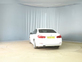 Used BMW 3 Series 2016 for sale - 79432600: Photo