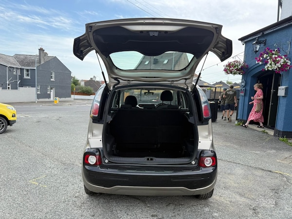 Used Citroen C3 Picasso 2010 for sale - 75426024: Photo 10