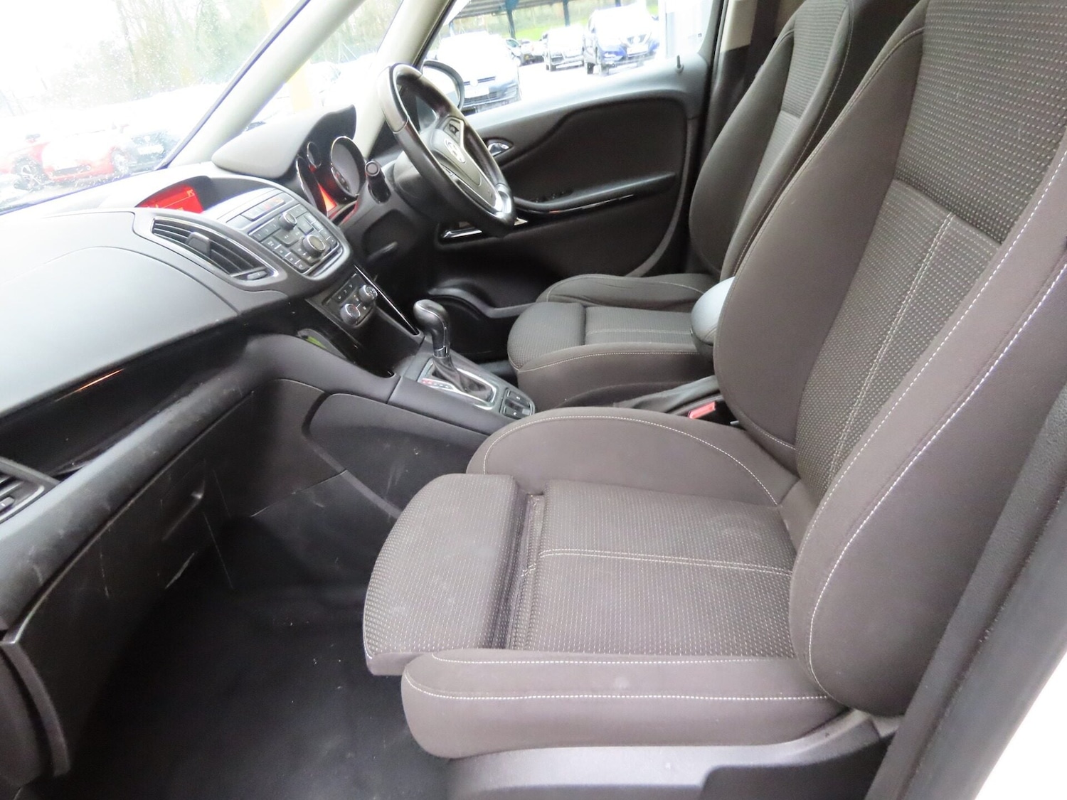 Used Mercedes-Benz E Class 2017 for sale - 77272472: Photo 11