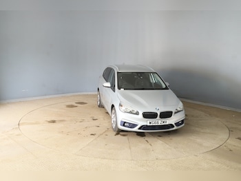 Used BMW 2 Series 2016 for sale - 76207601: Photo 2