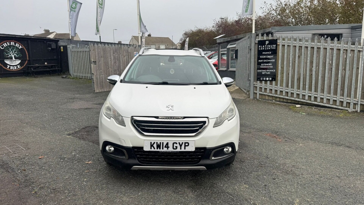 Used Peugeot 2008 2014 for sale - 76343796: Photo 2