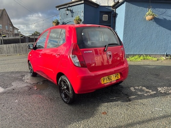 Used Hyundai i10 2010 for sale - 76694461: Photo