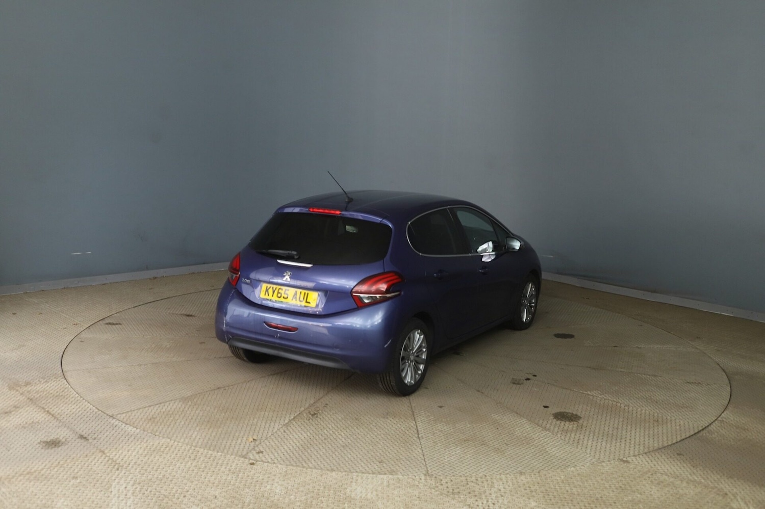 Used Peugeot 208 2015 for sale - 76478068: Photo 6