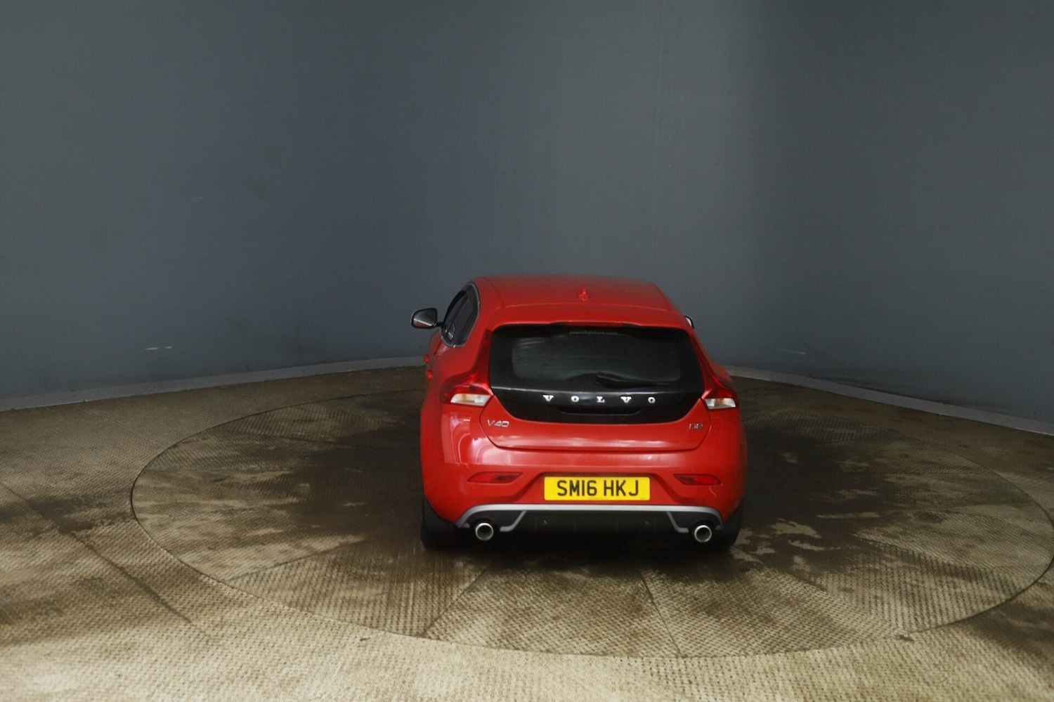 Used Volvo V40 2016 for sale - 77272476: Photo 4