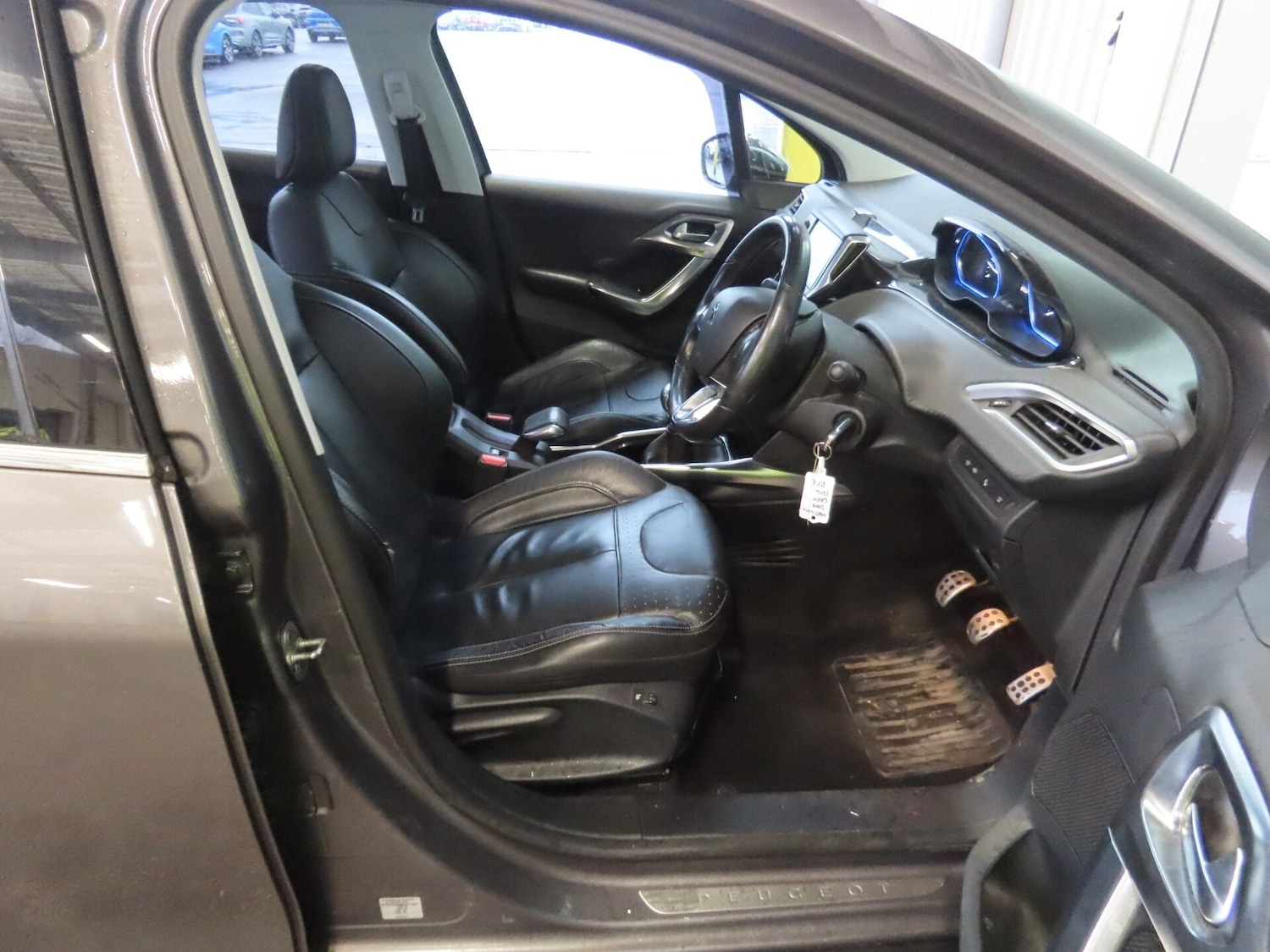 Used Peugeot 2008 2014 for sale - 77605412: Photo 10