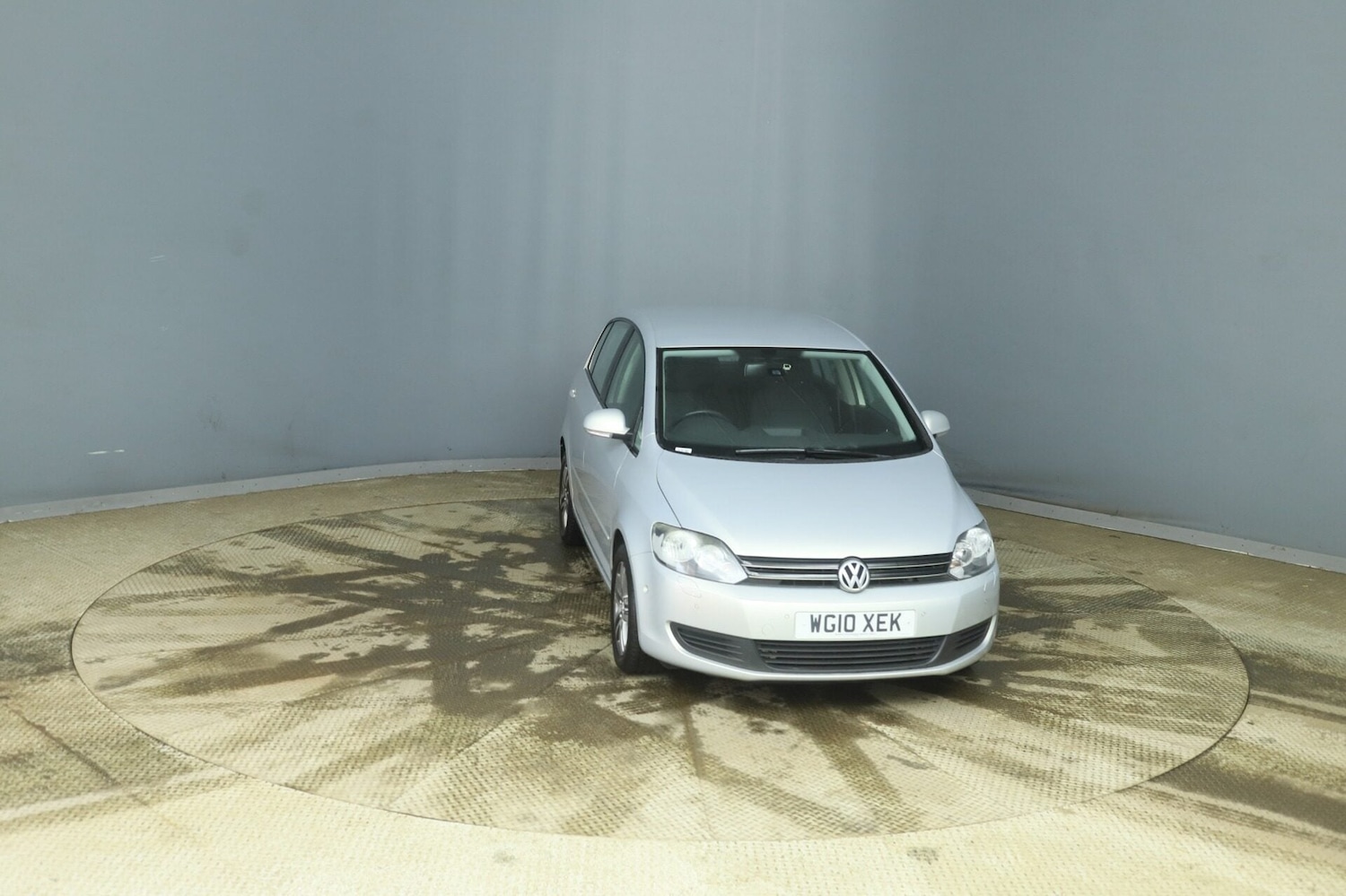 Used Volkswagen Golf Plus 2010 for sale - 77517653: Photo 2