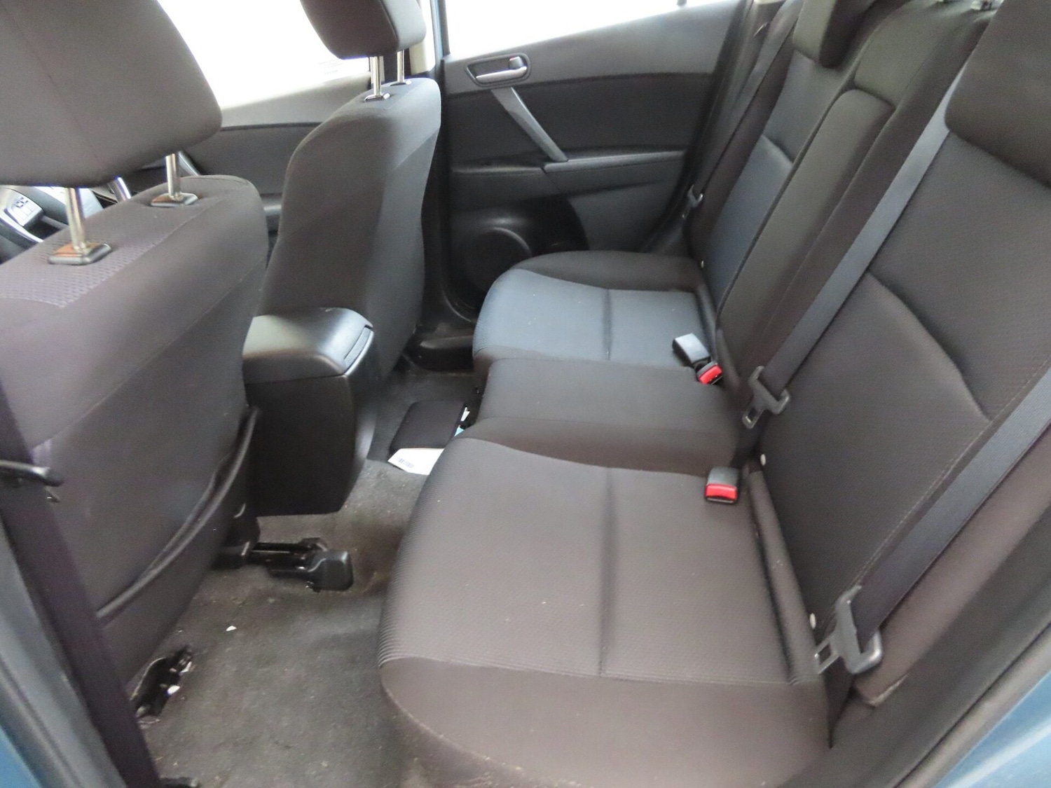 Used Mazda Mazda3 2010 for sale - 77831850: Photo 7