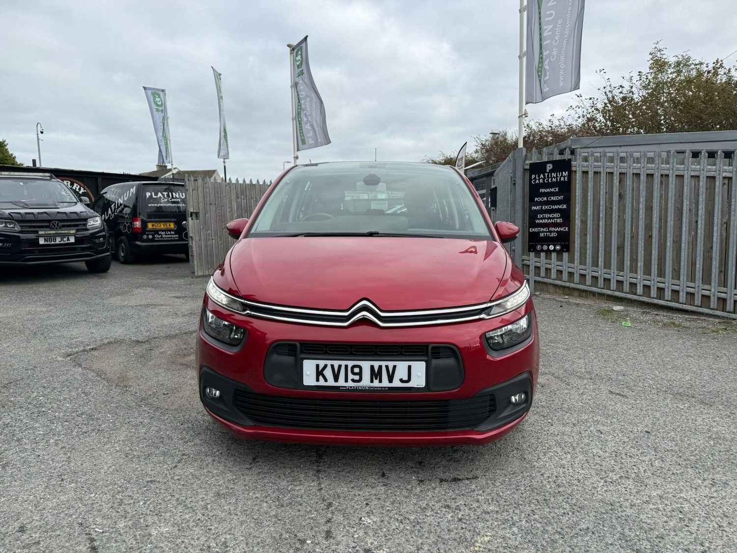 Used Citroen C4 Grand Picasso 2019 for sale - 76207606: Photo 2