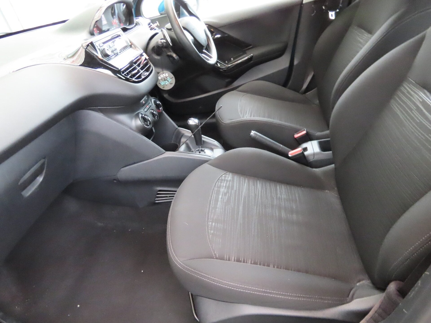 Used Peugeot 208 2012 for sale - 77663574: Photo 10