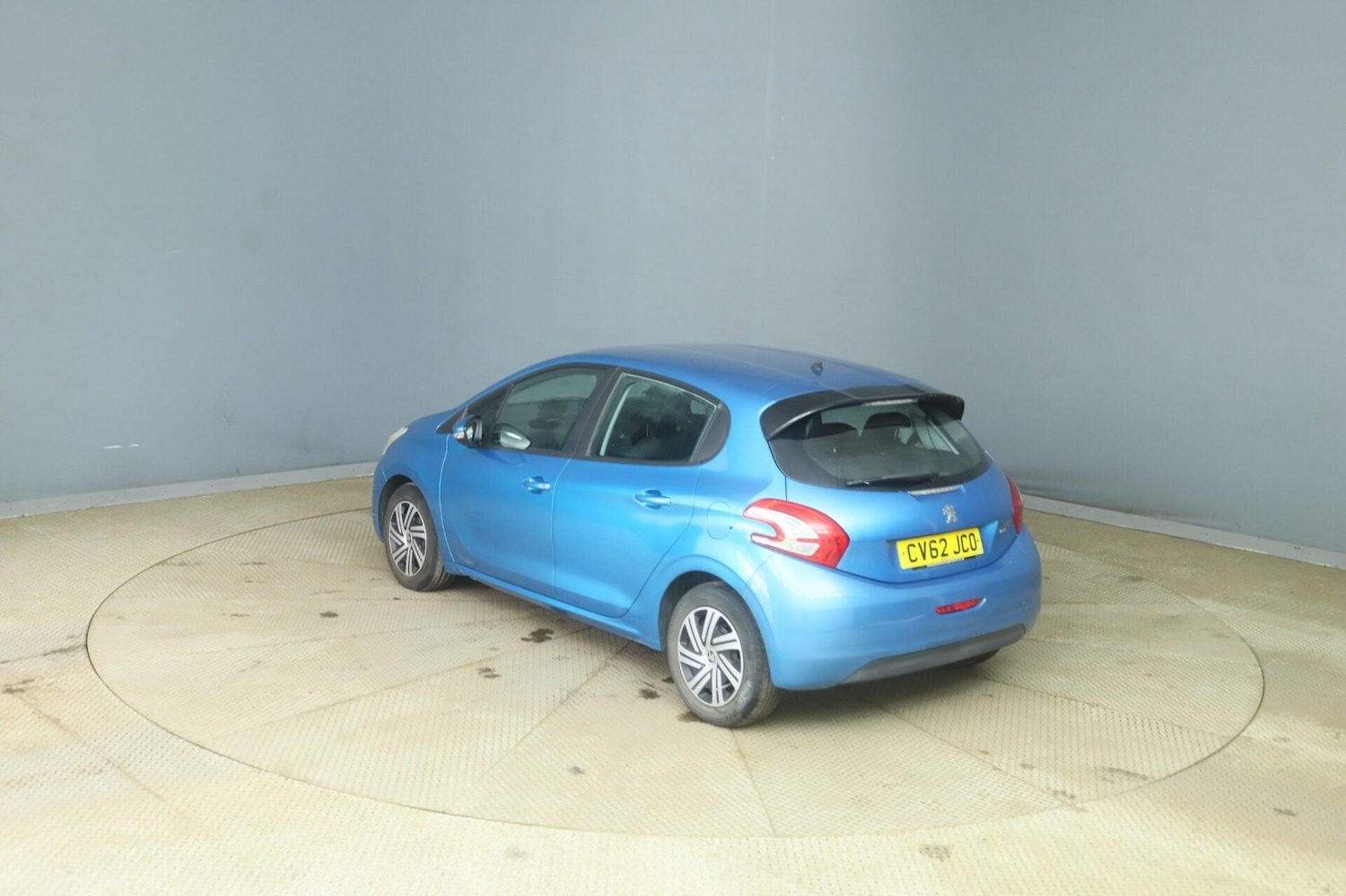 Used Peugeot 208 2012 for sale - 77663574: Photo 5