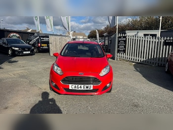 Used Ford Fiesta 2015 for sale - 76275252: Photo 2