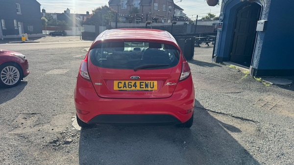 Used Ford Fiesta 2015 for sale - 76275252: Photo 4