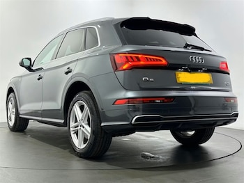 Used Audi Q5 2018 for sale - 77404732: Photo