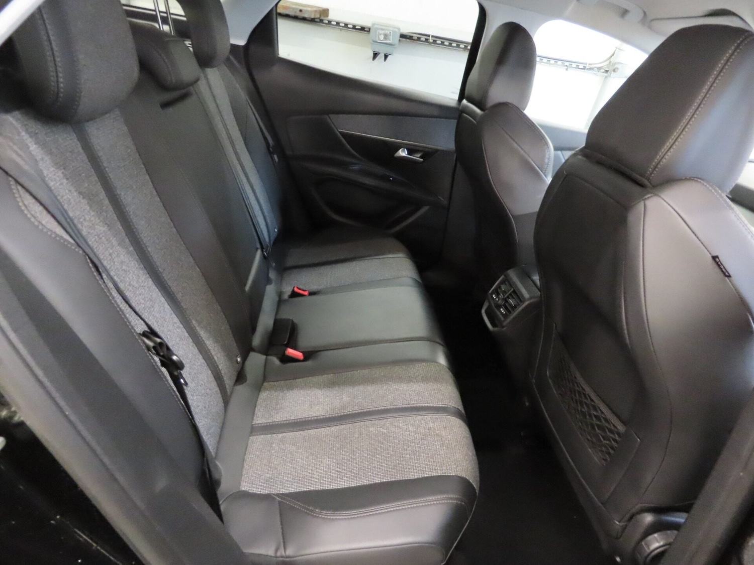 Used Peugeot 3008 2017 for sale - 77272461: Photo 8