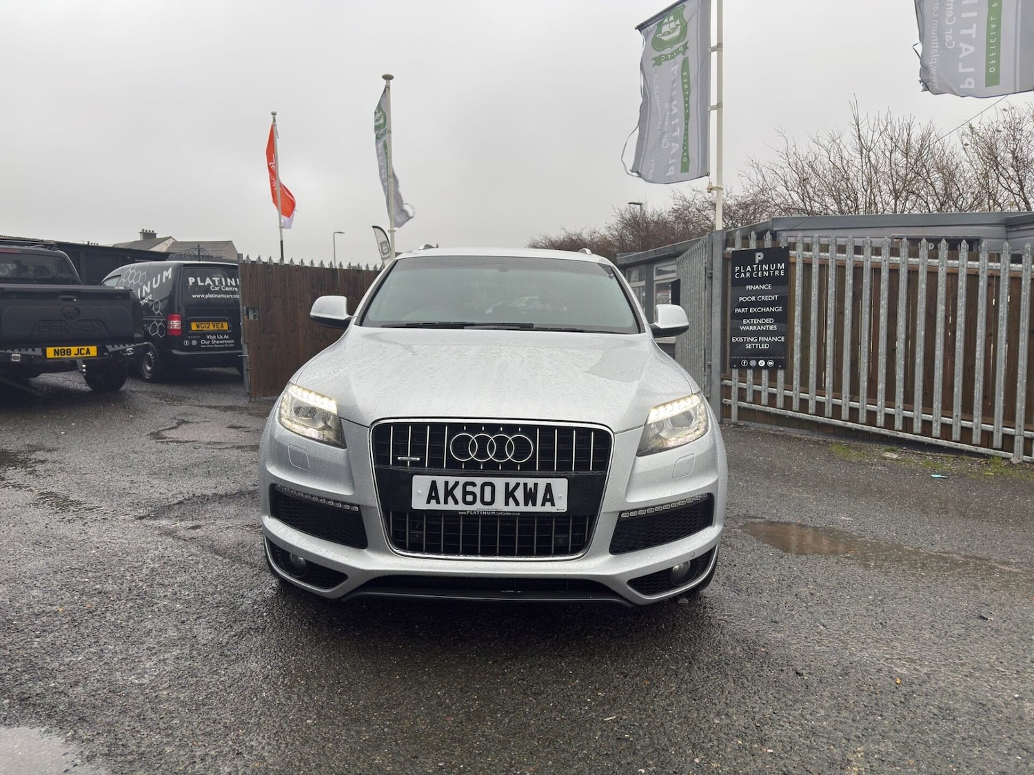 Used Audi Q7 2010 for sale - 76736548: Photo 2