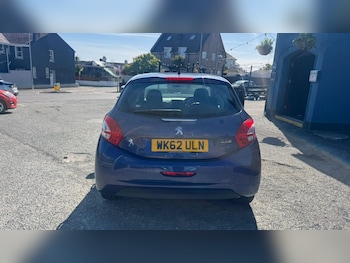 Used Peugeot 208 2012 for sale - 78343536: Photo