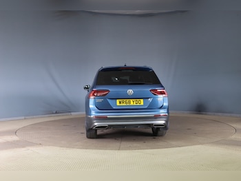 Used Volkswagen Tiguan Allspace 2018 for sale - 79006231: Photo