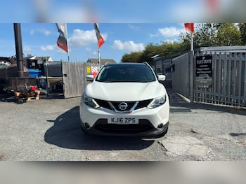 Used Nissan Qashqai 2016 for sale - 79504125: Photo