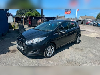 Used Ford Fiesta 2017 for sale - 79069450: Photo