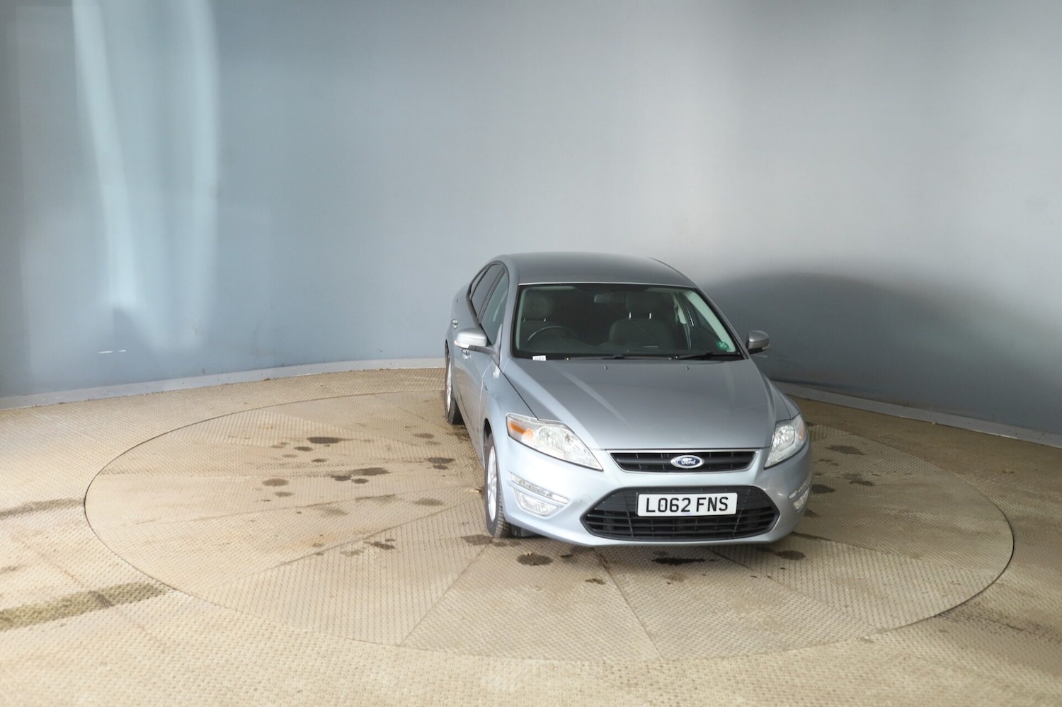 Used Ford Mondeo 2012 for sale - 76403325: Photo 2