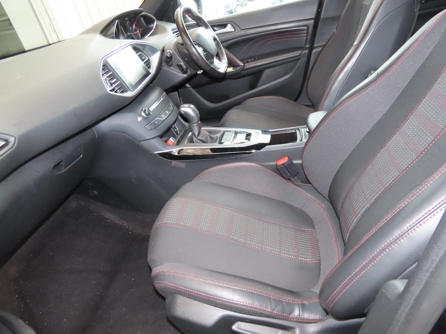 Used Peugeot 308 2016 for sale - 77932765: Photo 11