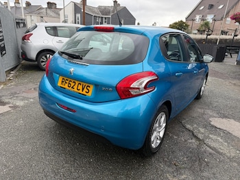 Used Peugeot 208 2013 for sale - 75894591: Photo