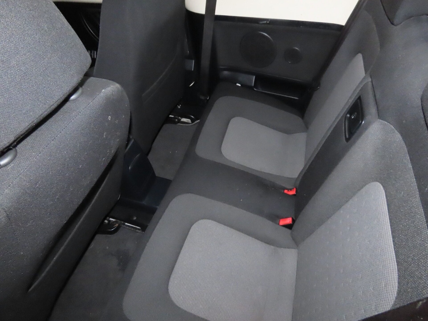 Used Volkswagen Beetle 2011 for sale - 77272457: Photo 7