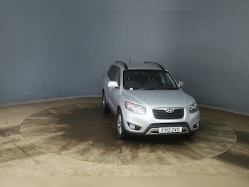 Used Hyundai Santa Fe 2012 for sale - 76207591: Photo 2