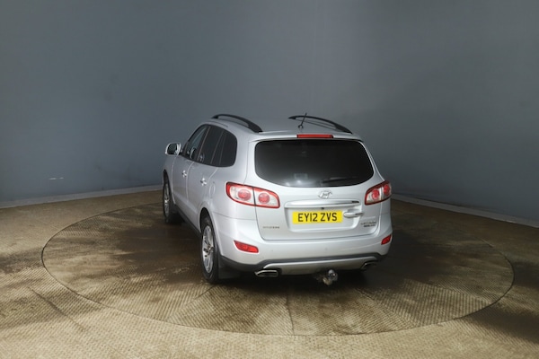 Used Hyundai Santa Fe 2012 for sale - 76207591: Photo 4