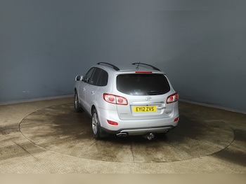 Used Hyundai Santa Fe 2012 for sale - 76207591: Photo 4