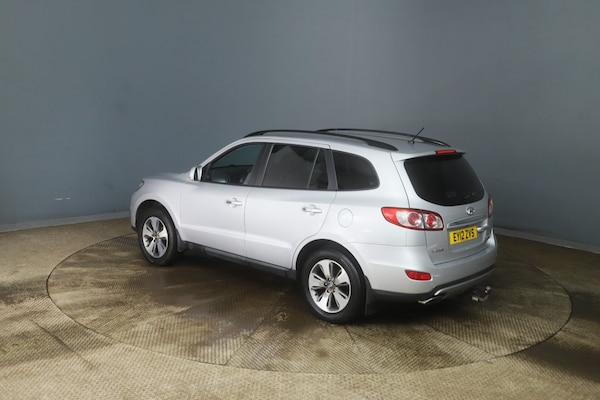 Used Hyundai Santa Fe 2012 for sale - 76207591: Photo 5