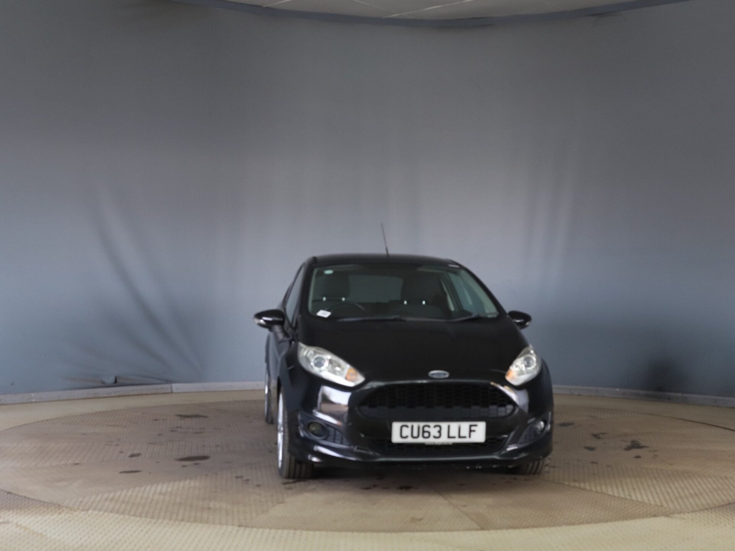 Used Ford Fiesta 2013 for sale - 77803294: Photo 2
