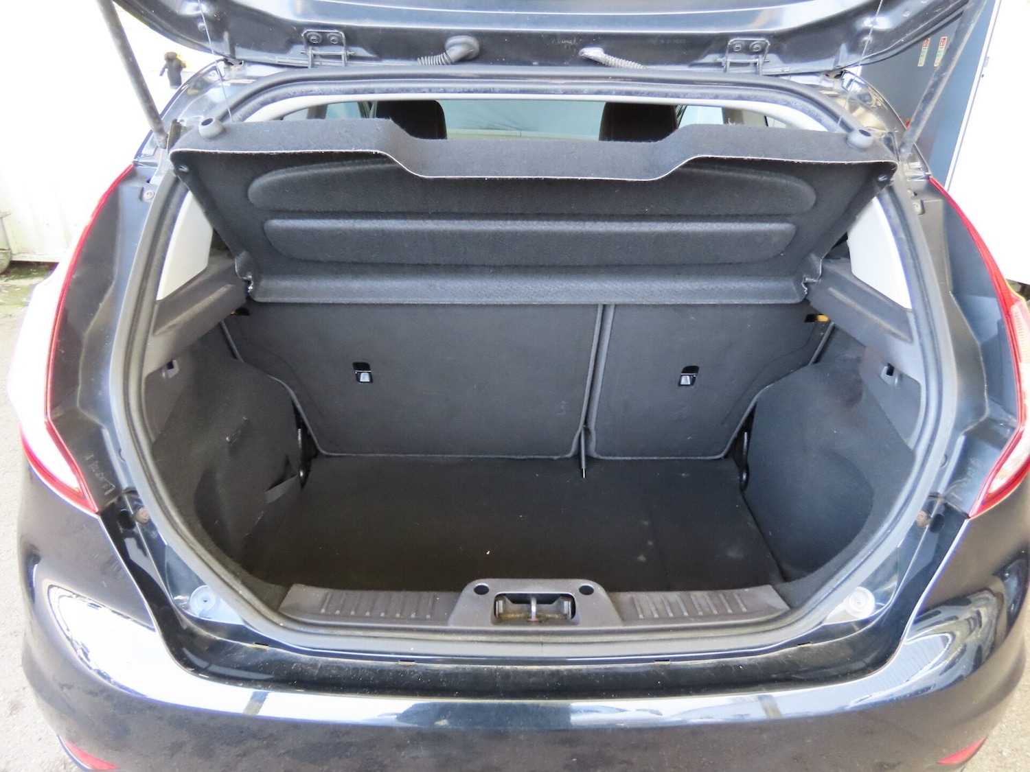 Used Ford Fiesta 2013 for sale - 77803294: Photo 9